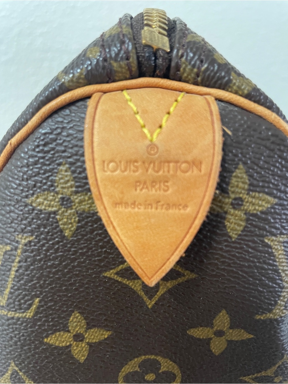 Louis Vuitton Brown Speedy 25 Monogram Canvas Satchel with Tan Leather Trim - Picture 2 of 10